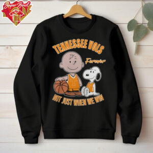 Charlie Brown And Snoopy Tennessee Vols Forever Not Just When We Win Shirt