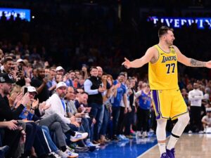 Doncic Ejection for Fan Remark Contributes to Lakers Loss vs. Thunder 2