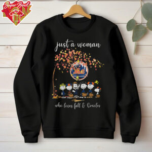 MLB New York Mets Peanuts Characters Just A Woman Who Loves Fall & Mets Baseball Shirt