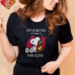 Peanuts Snoopy And Woodstock Pink Floyd Life Is Better Listening To Pink Floyd Fan Love 2024 Shirt