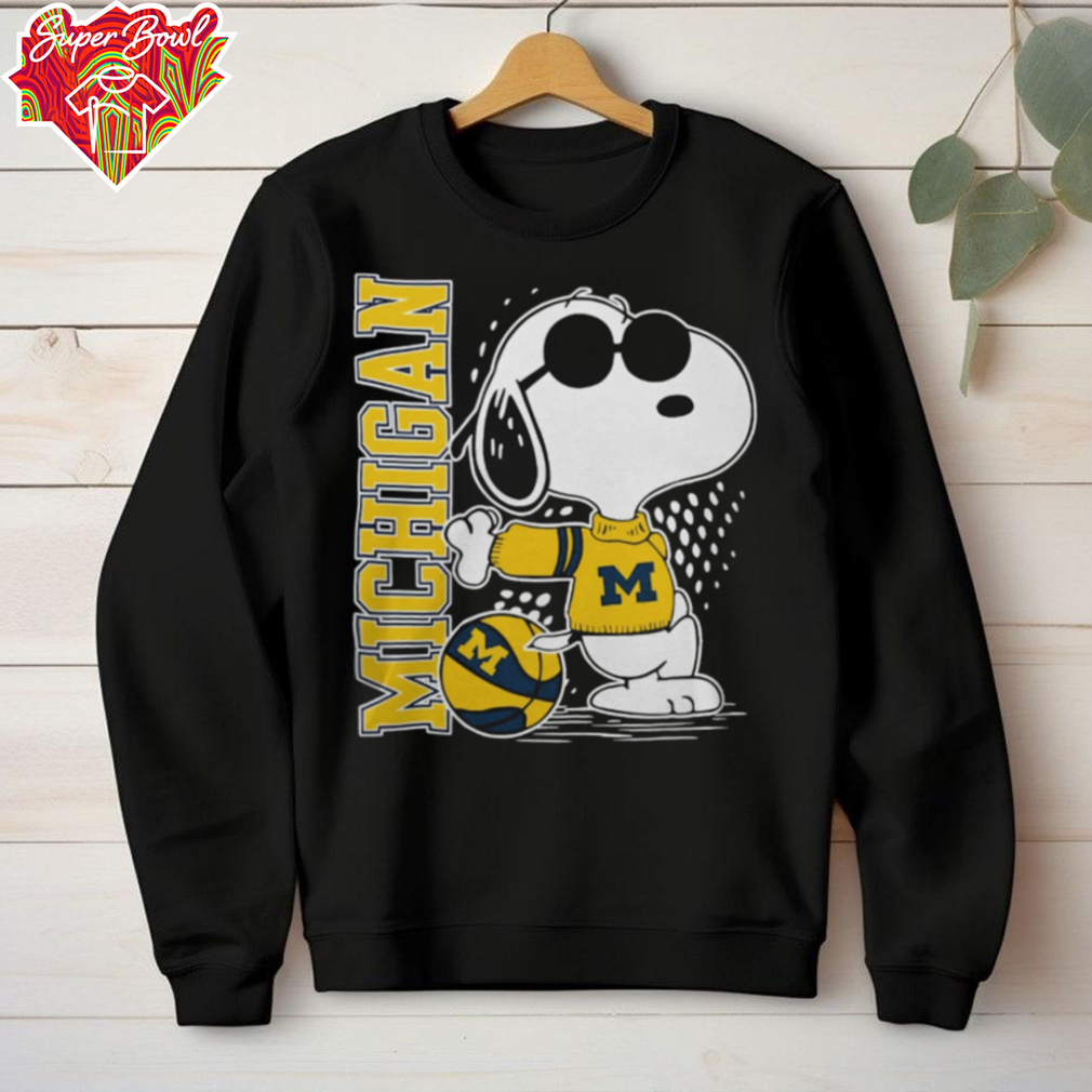Peanuts Snoopy Michigan Wolverines Basketball 2025 Shirt Peanuts Snoopy Michigan Wolverines Basketball 2025 Shirt