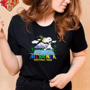 Peanuts Snoopy Mt. Rainier National Park cartoon shirt