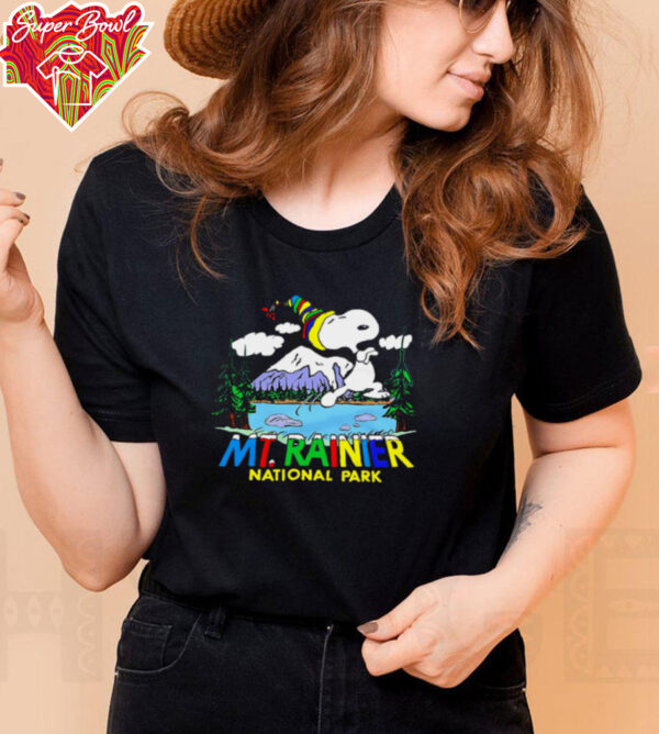 Peanuts Snoopy Mt. Rainier National Park cartoon shirt