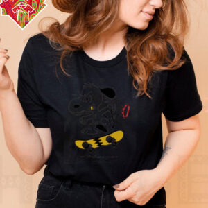 Snoopy Sweat Leash Teeth Skateboarding Yellow Lightning cartoon shirt