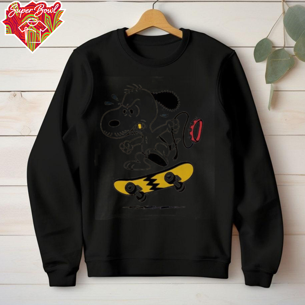 Snoopy Sweat Leash Teeth Skateboarding Yellow Lightning cartoon shirt Snoopy Sweat Leash Teeth Skateboarding Yellow Lightning cartoon shirt