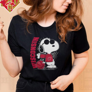 Snoopy The Peanuts Wisconsin Badgers Basketball Hoodie