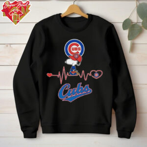 Snoopy heartbeat Chicago Cubs baseball shirt
