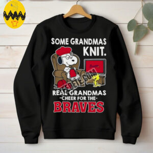 Atlanta Braves Snoopy Grandmas Knit And Woodstock Shirt
