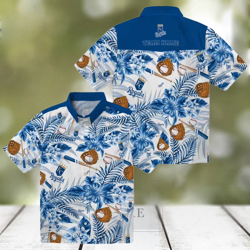 Kansas City Royals Men’s Hawaiian Shirt Blue & White Floral Baseball Fan Gifts Kansas City Royals Men’s Hawaiian Shirt Blue & White Floral Baseball Fan Gifts
