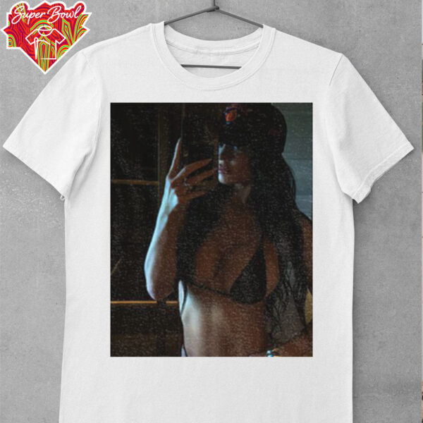 Kylie Jenner Knicks sexy wearing Knicks cap shirt