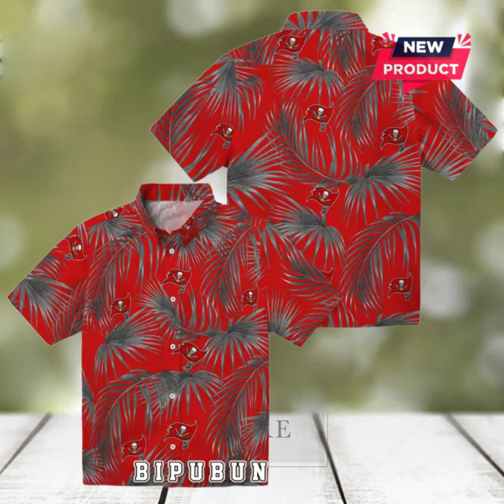 Leafy Palms Tampa Bay Buccaneers Hawaiian Shirt Leafy Palms Tampa Bay Buccaneers Hawaiian Shirt