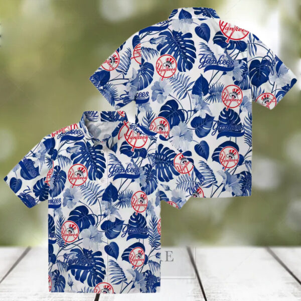 Women’s New York Yankees Tropical Plants Hawaiian Shirt   Navy Floral Vacation Style